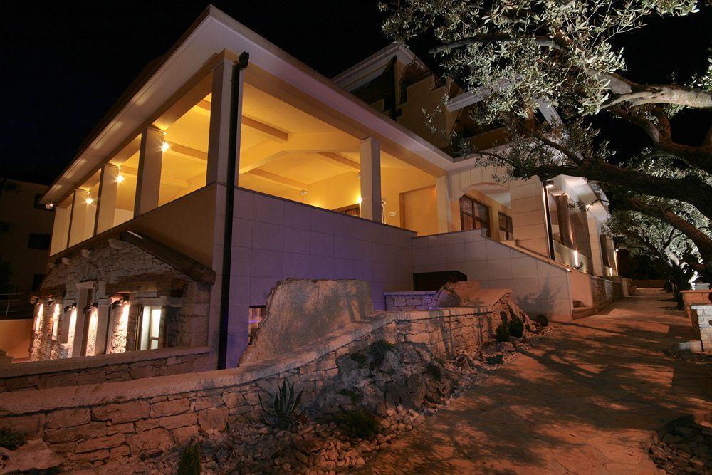 Vilola Bed & Breakfast Zambratija  Exterior photo